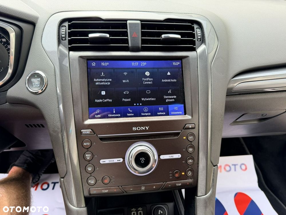 Ford Mondeo - 35