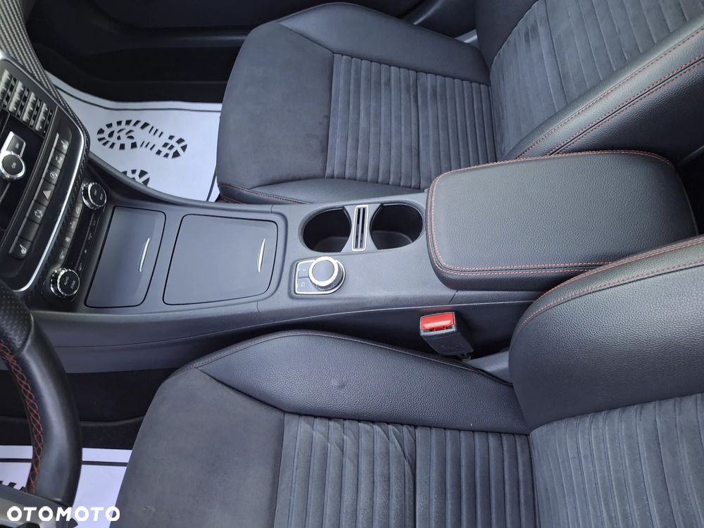 Mercedes-Benz Klasa A 220 CDI 4Matic 7G-DCT AMG Line - 33