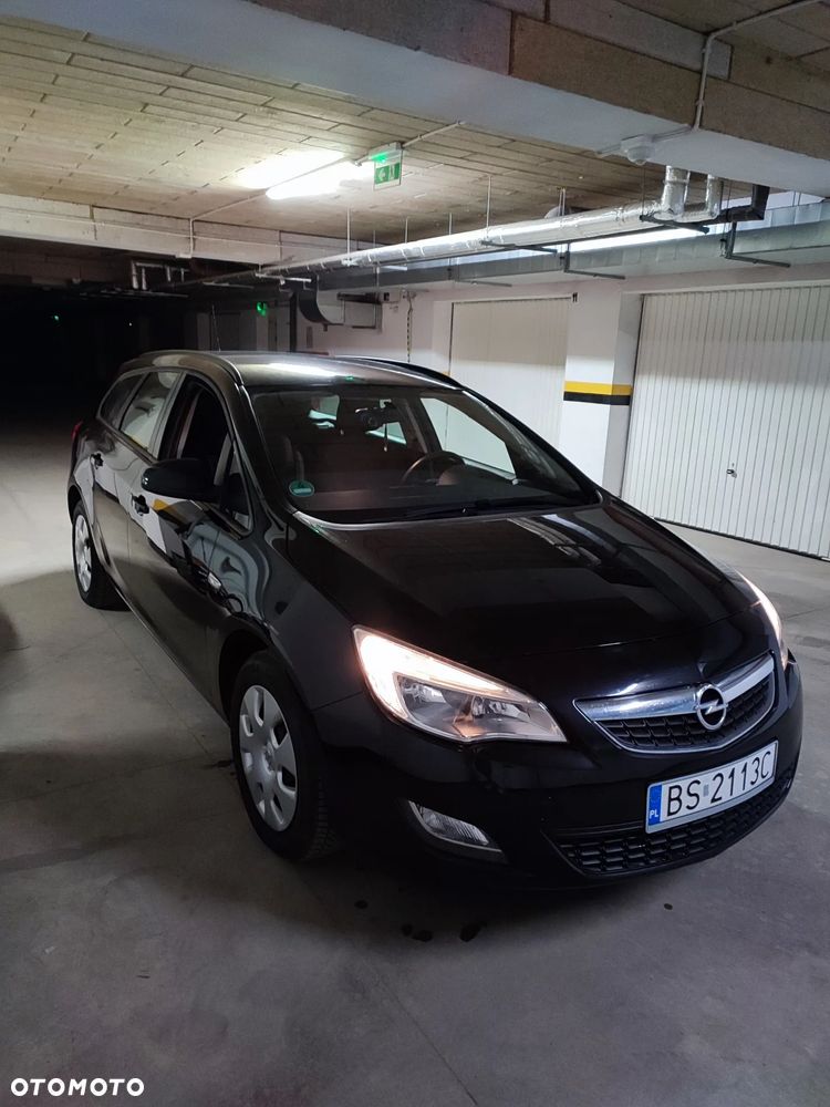Opel Astra 1.4 T Essentia - 8