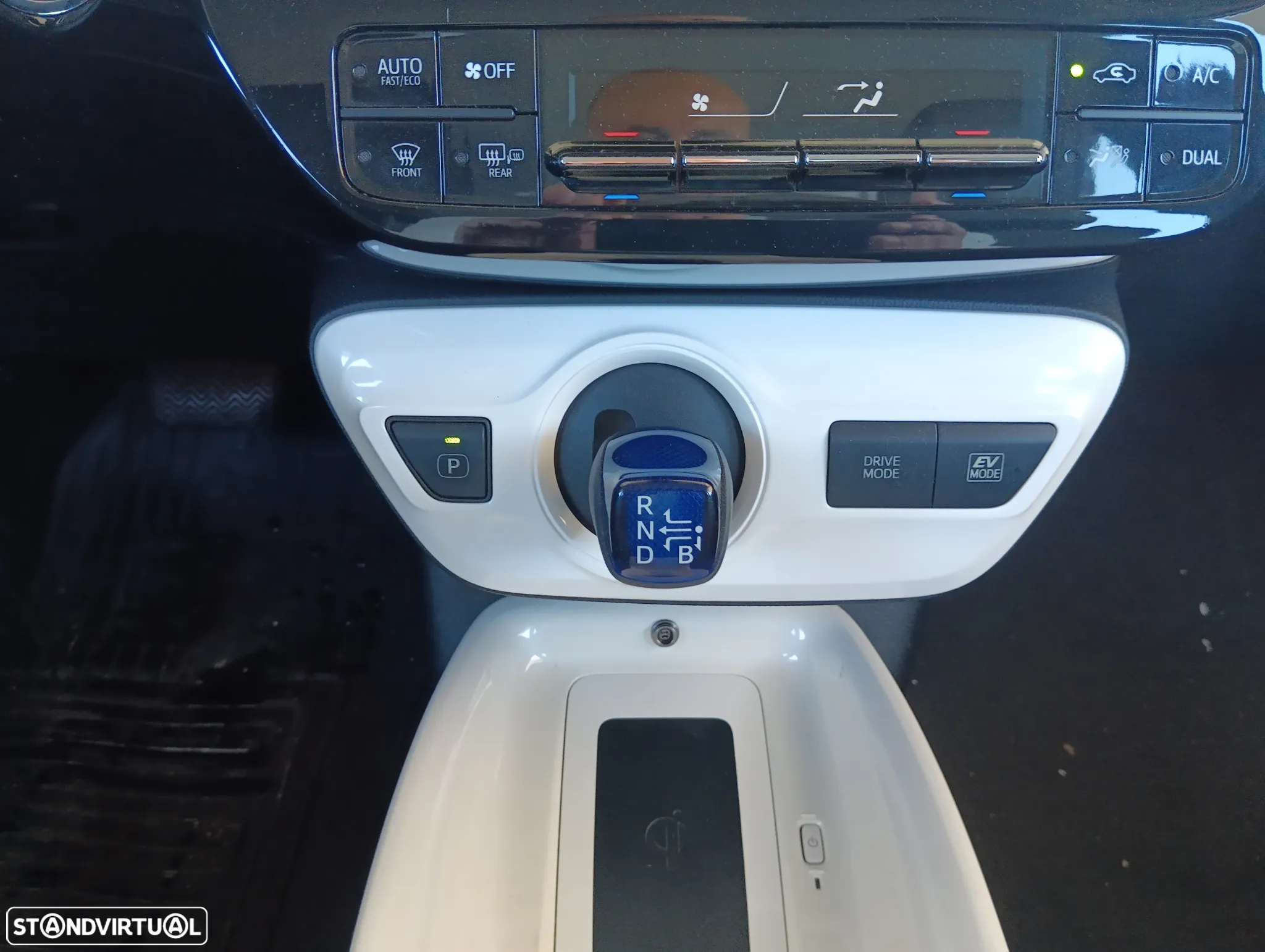 Toyota Prius 1.8 Luxury Pele+Pack Techno - 21