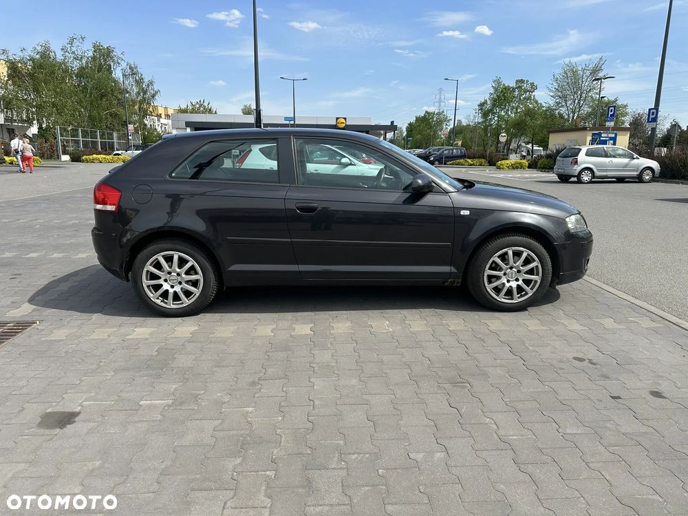 Audi A3 3-drzwiowe 1.6 Attraction - 7
