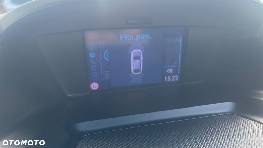 Ford Kuga 1.6 EcoBoost 2x4 Titanium - 14