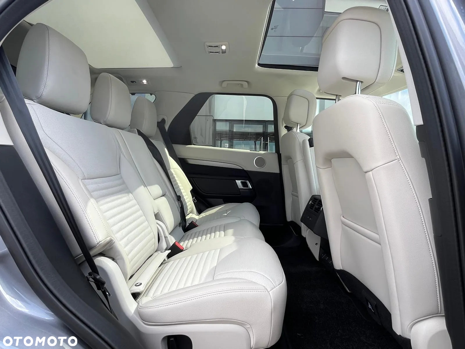 Land Rover Discovery - 8