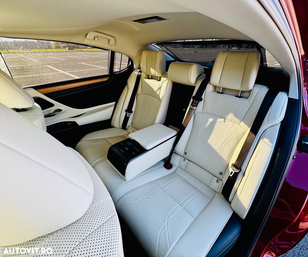 Lexus Seria ES 300h Luxury - 15