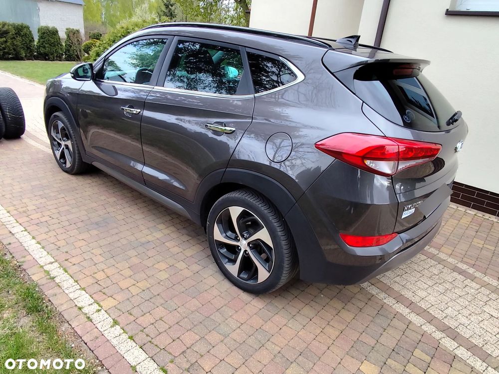 Hyundai Tucson 2.0 CRDi 2WD Trend - 17