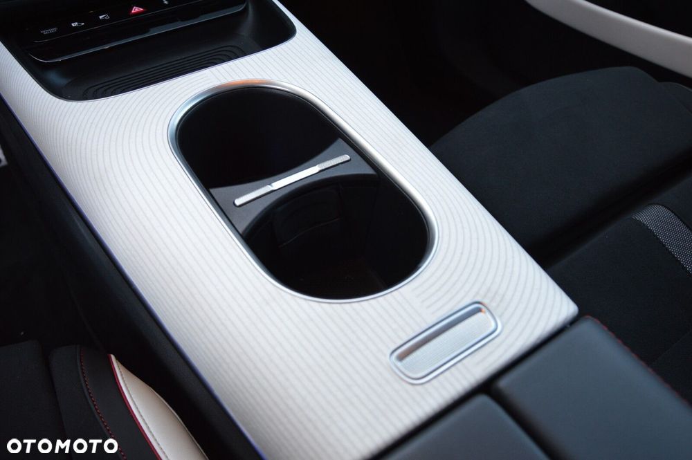 Mercedes-Benz CLA 250+ 85kWh - 17