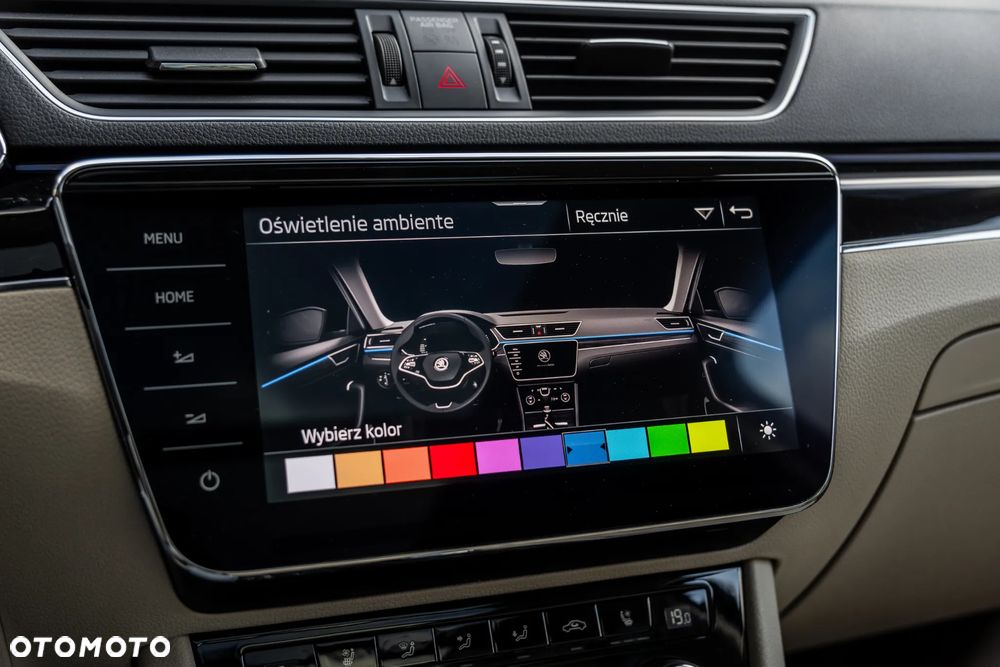 Skoda Superb 2.0 TDI SCR 4x4 L&K DSG - 32