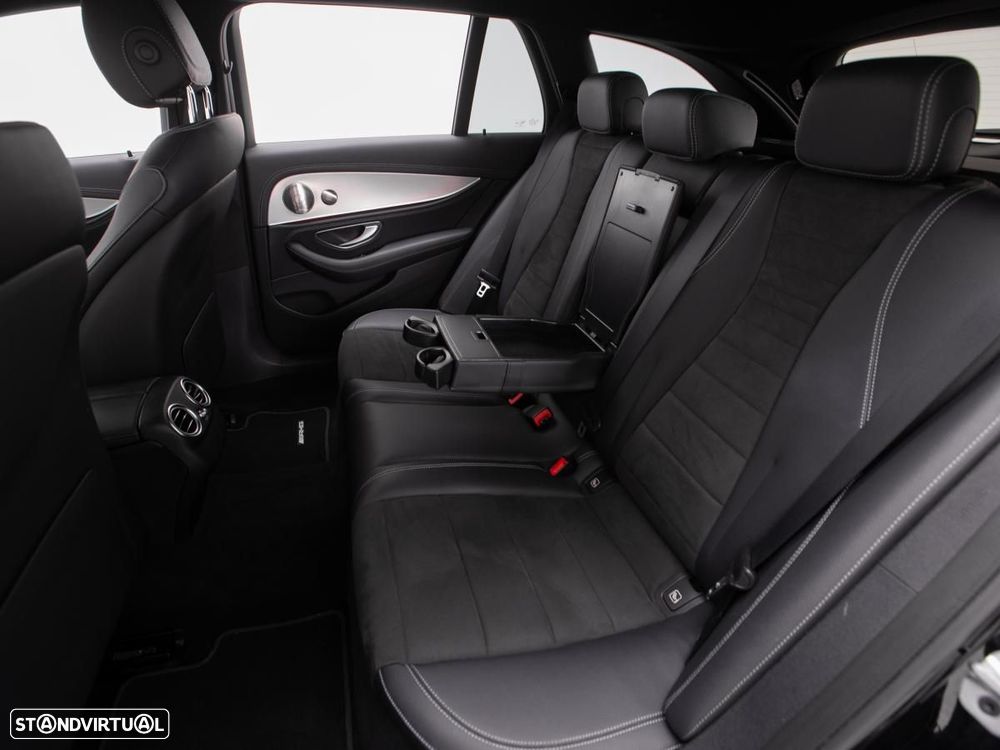 Mercedes-Benz E 300 de 9G-TRONIC - 11