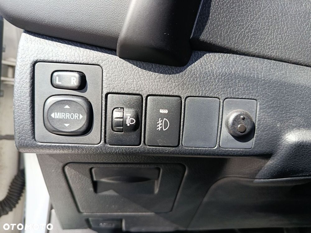 Toyota Corolla 1.33 Active - 22