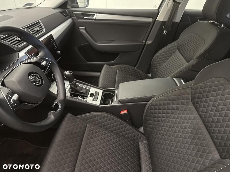 Skoda Superb 1.5 TSI Ambition DSG - 11