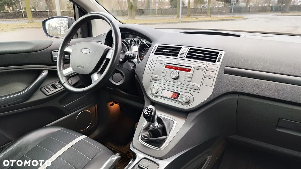 Ford Kuga 2.0 TDCi Titanium - 27