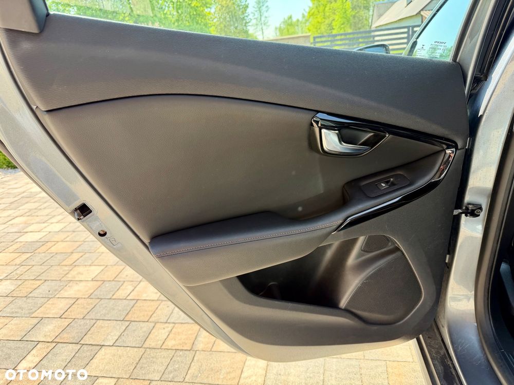 Volvo V40 Cross Country D3 Geartronic Momentum - 11