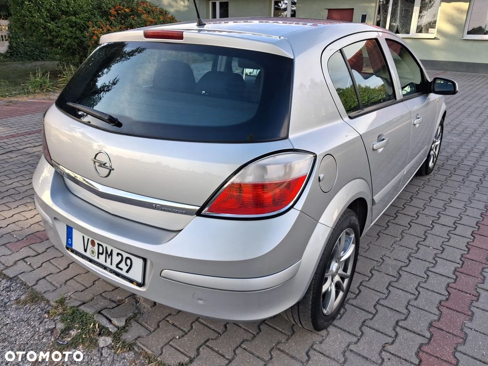 Opel Astra - 11