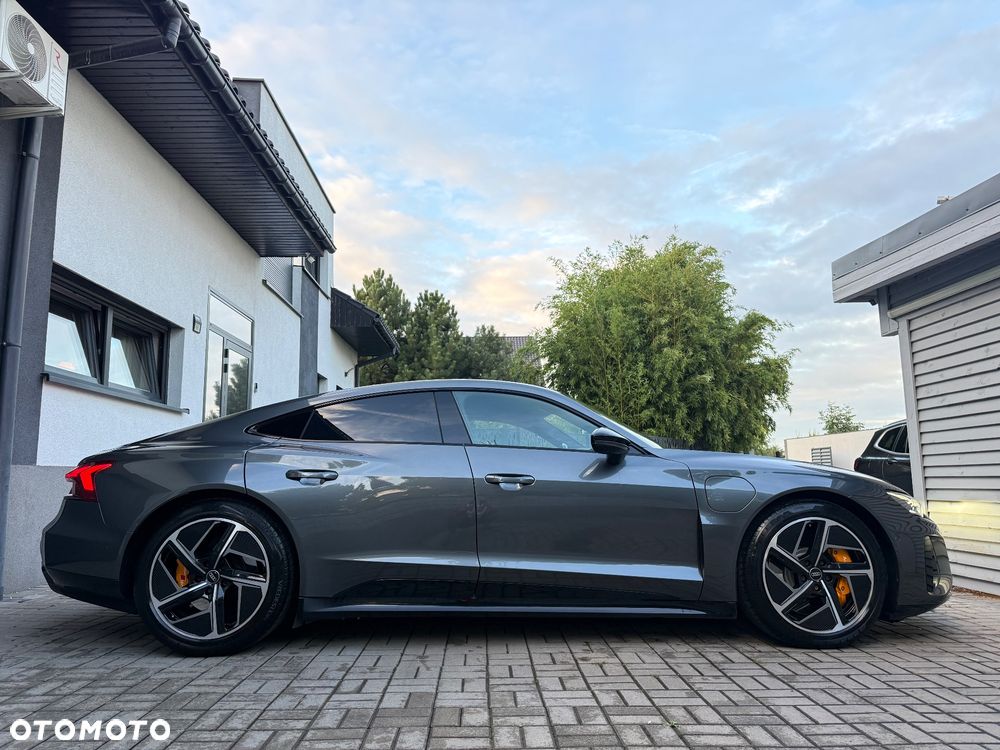 Audi e-tron GT - 5