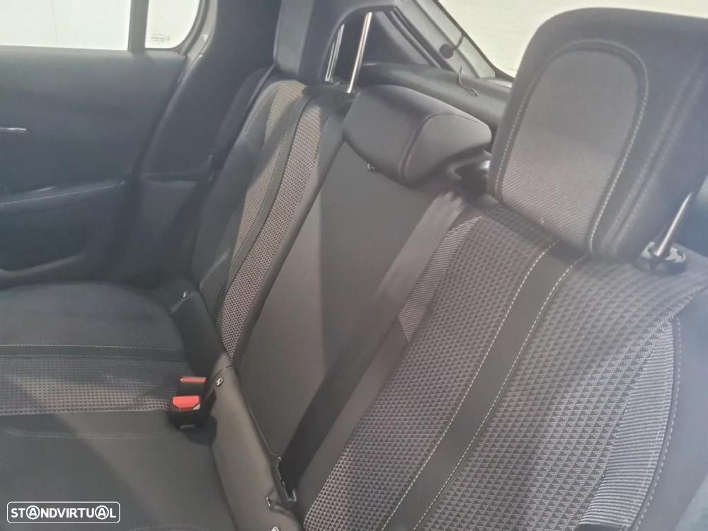 Peugeot 208 1.5 BlueHDi GT - 5