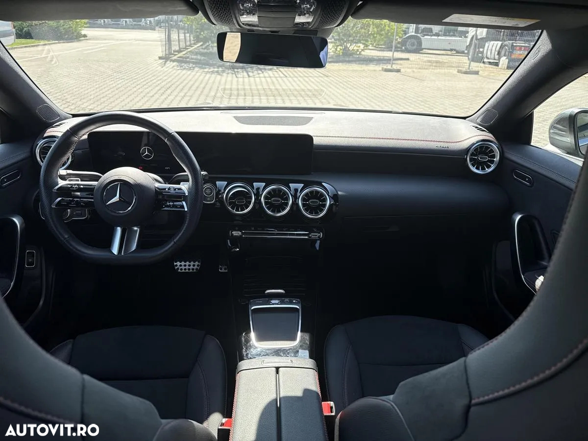 Mercedes-Benz CLA 180 MHEV Coupe - 14