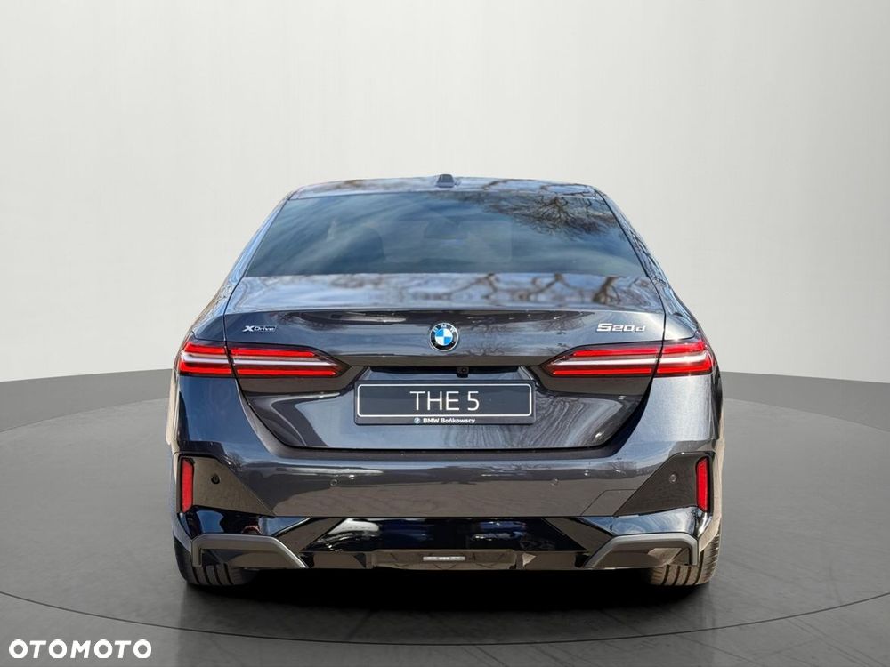 BMW Seria 5 520d xDrive mHEV M Sport - 5