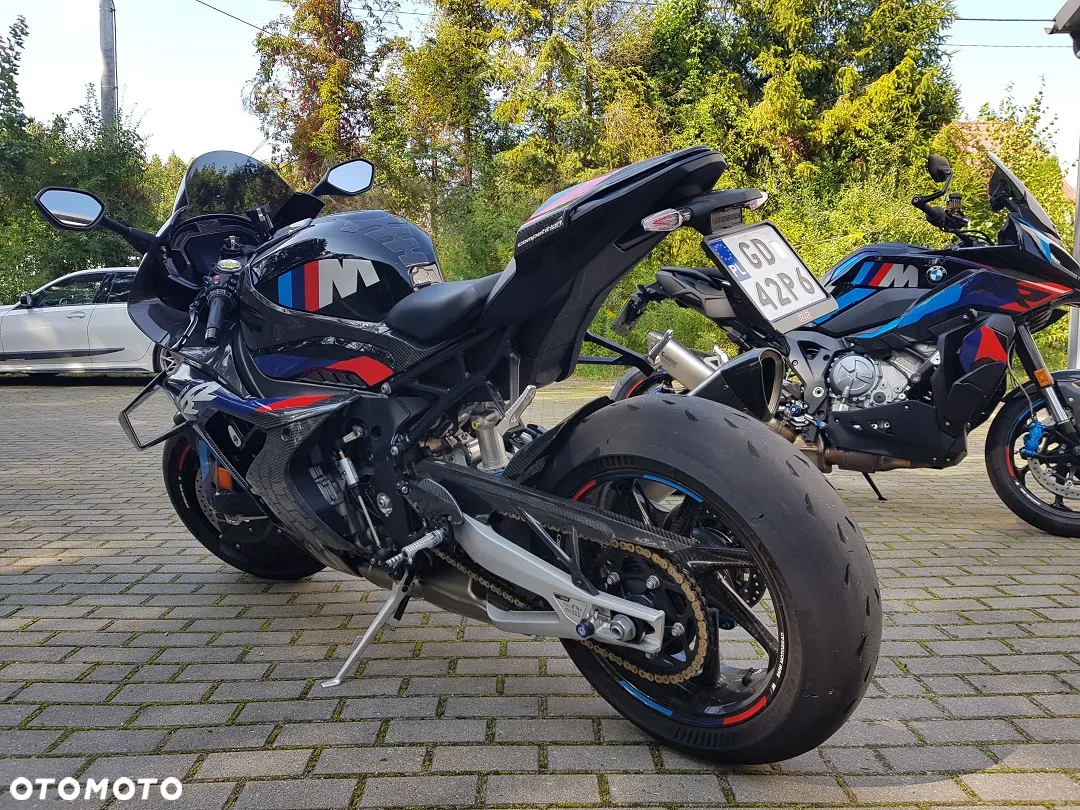 BMW S - 4