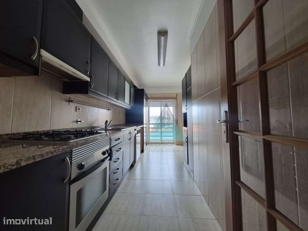 Apartamento T2 em Qta Vale Flor de Baixo, Feijó - Grande imagem: 2/23