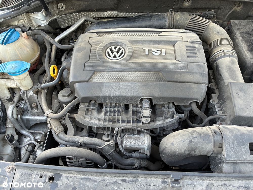 Volkswagen Passat - 15