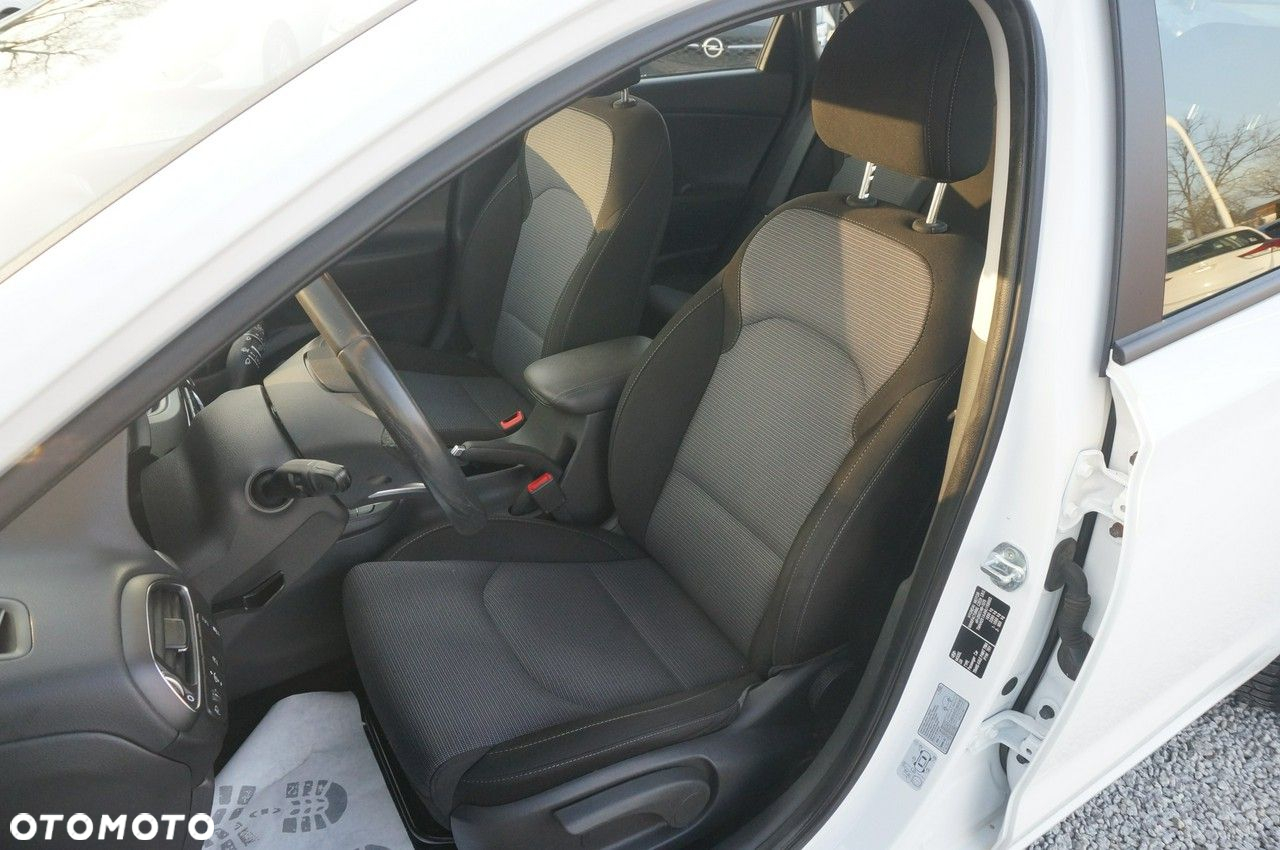 Hyundai i30 - 22