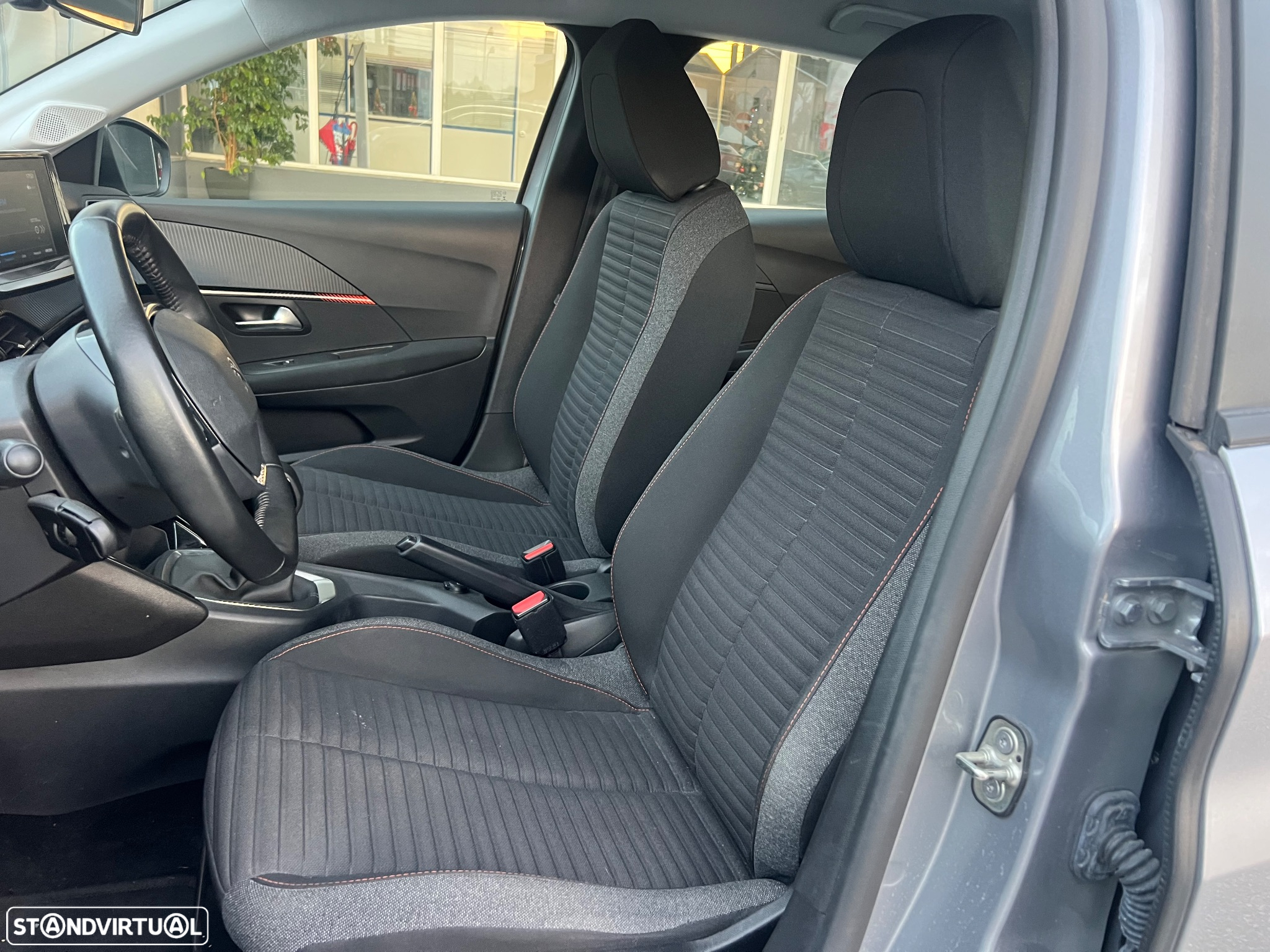 Peugeot 208 1.2 PureTech Active Pack - 13