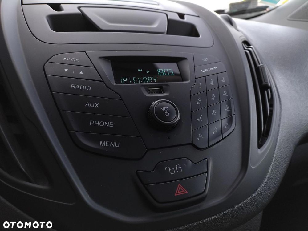 Ford Transit Courier - 16