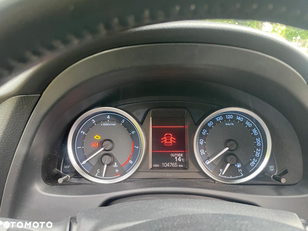 Toyota Auris - 10