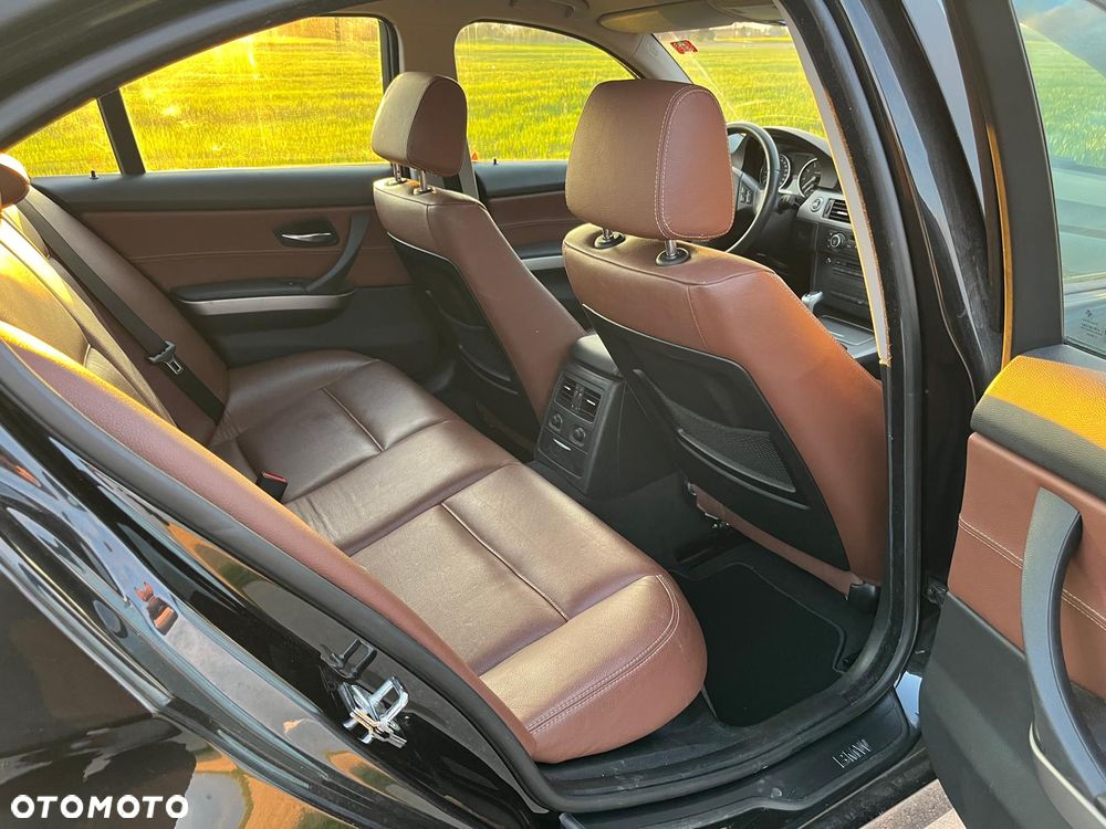 BMW Seria 3 - 24
