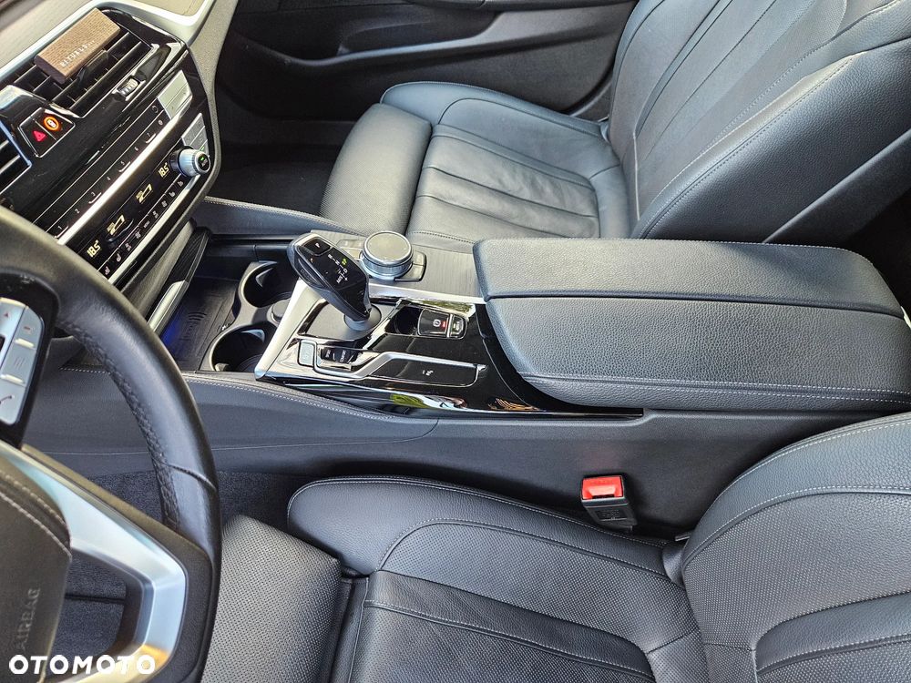 BMW Seria 5 520d Luxury Line - 16