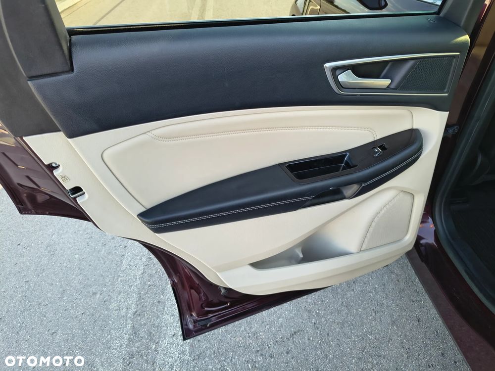 Ford Edge - 18
