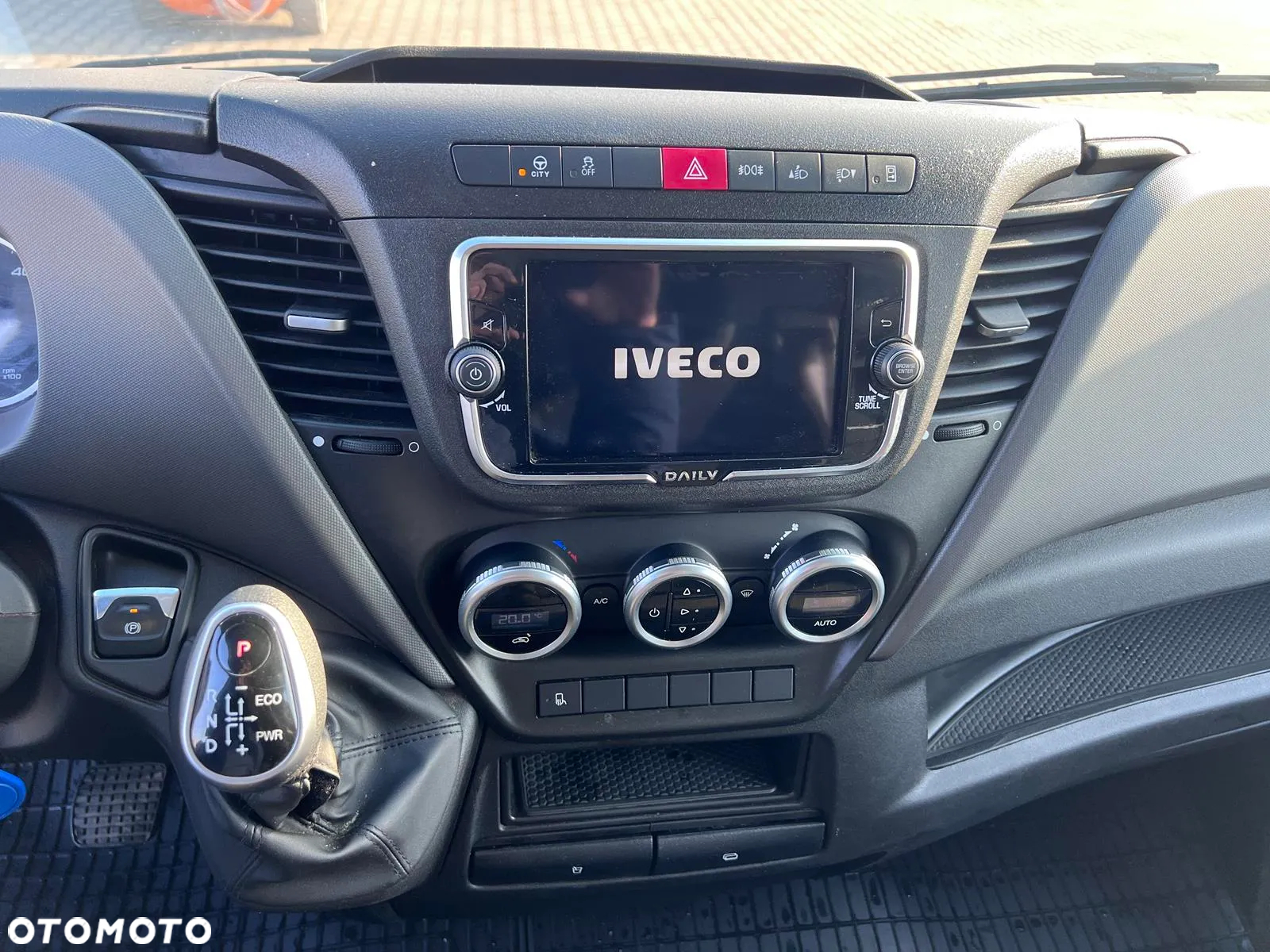 Iveco DAILY - 17