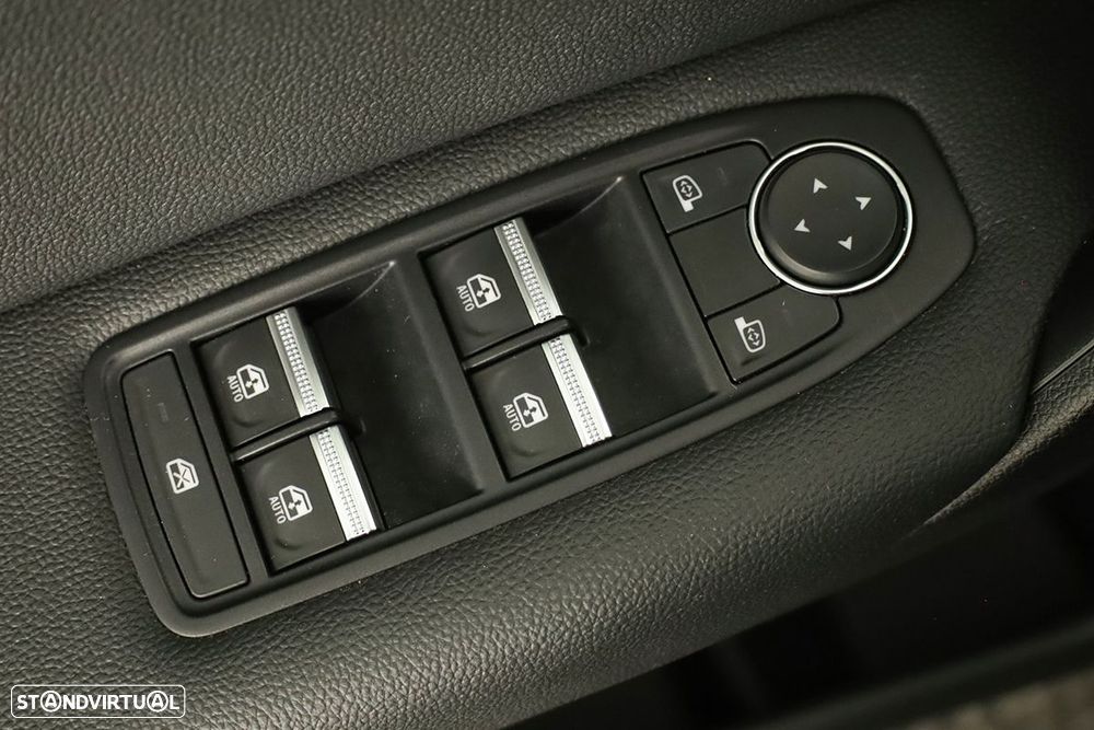 Renault Captur 1.0 TCe Techno Bi-Fuel - 22