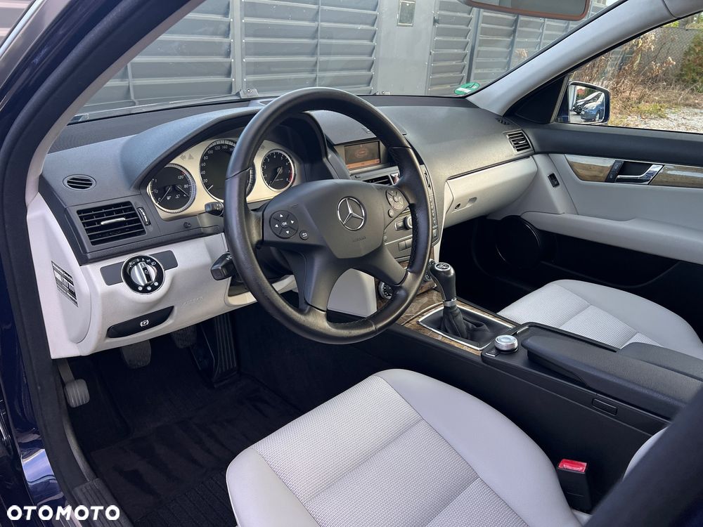 Mercedes-Benz Klasa C 200 Kompressor Avantgarde - 11