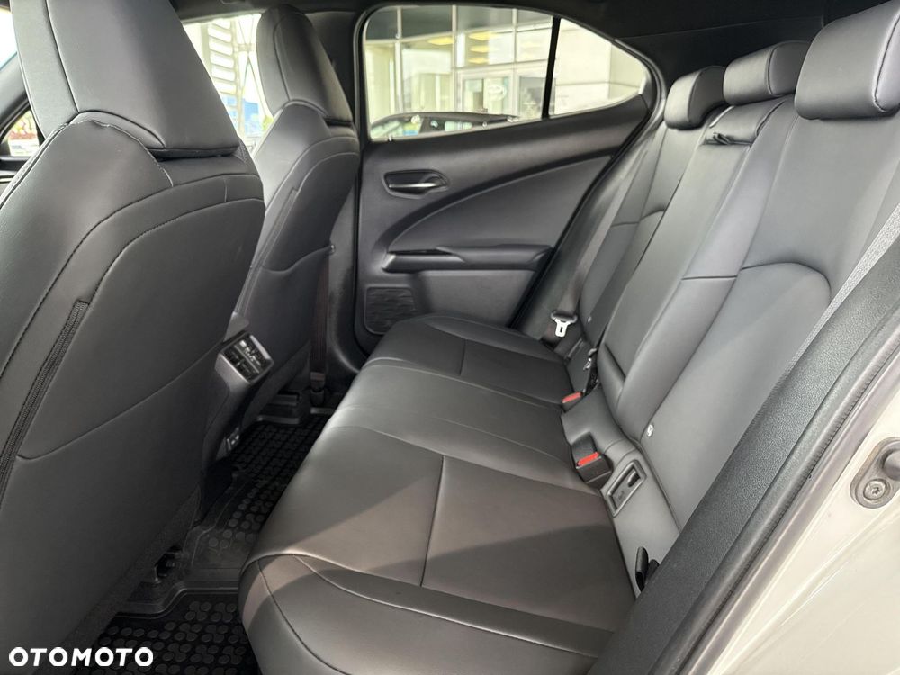 Lexus UX 250h GPF F Impression 2WD - 14