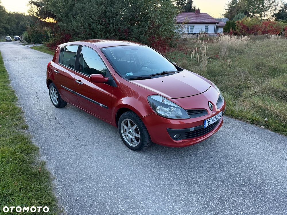 Renault Clio - 9