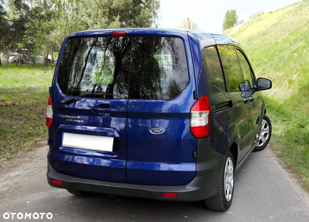 Ford Transit Courier - 6