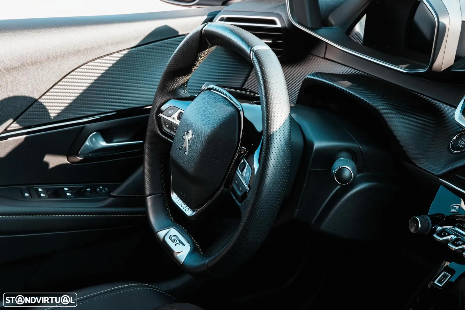Peugeot e-208 50 kWh GT Pack - 10
