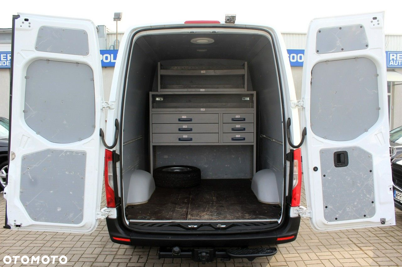 Mercedes-Benz Sprinter - 7