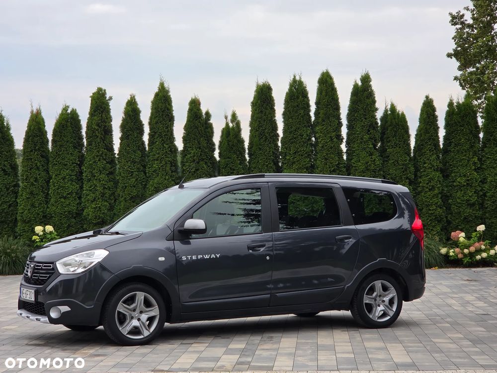 Dacia Lodgy 1.5 Blue dCi Stepway S&S EU6d - 16