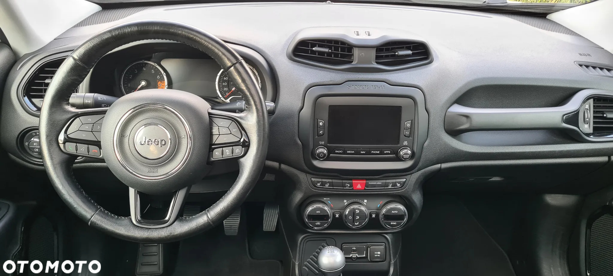 Jeep Renegade 1.4 MultiAir Limited FWD S&S - 25