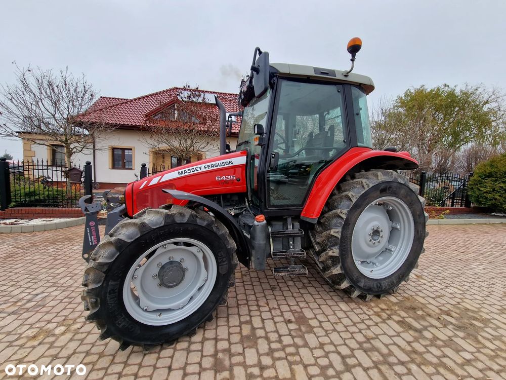 Massey Ferguson 5435, 2011r., 85KM - 2