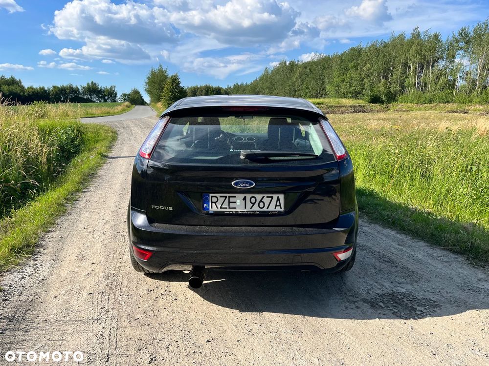 Ford Focus 1.6 Trend - 5