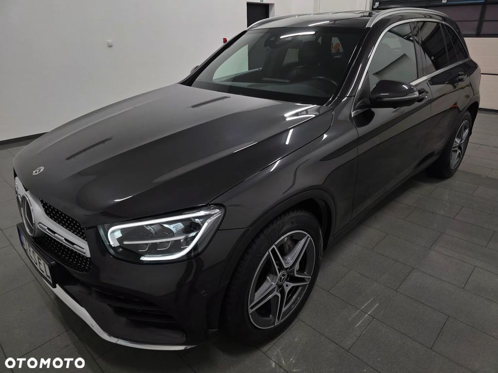 Mercedes-Benz GLC 200 d 4Matic 9G-TRONIC AMG Line Plus - 34