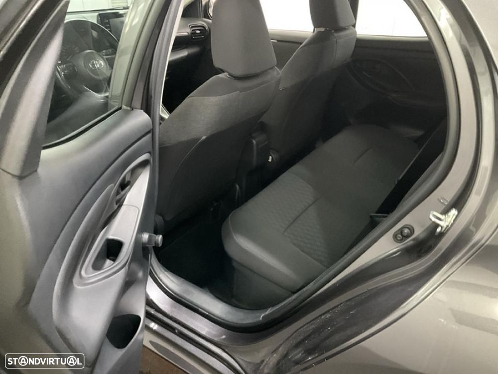 Toyota Yaris 1.5 HDF Comfort Plus - 10