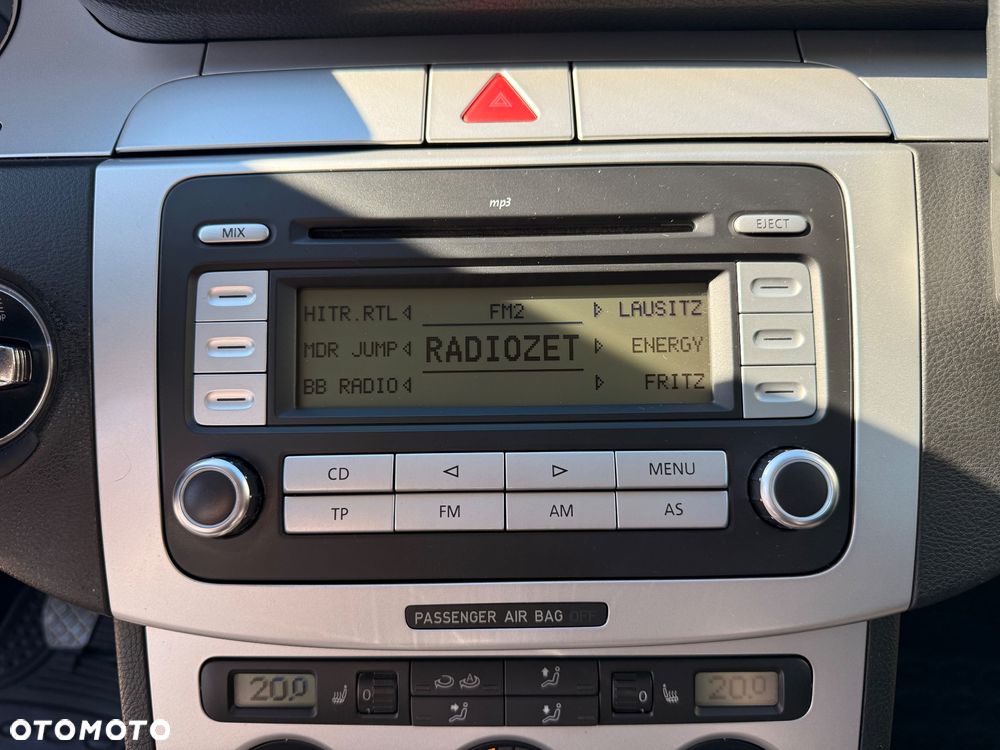 Volkswagen Passat 2.0 TDI Comfortline - 16