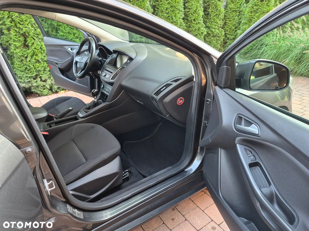 Ford Focus - 12