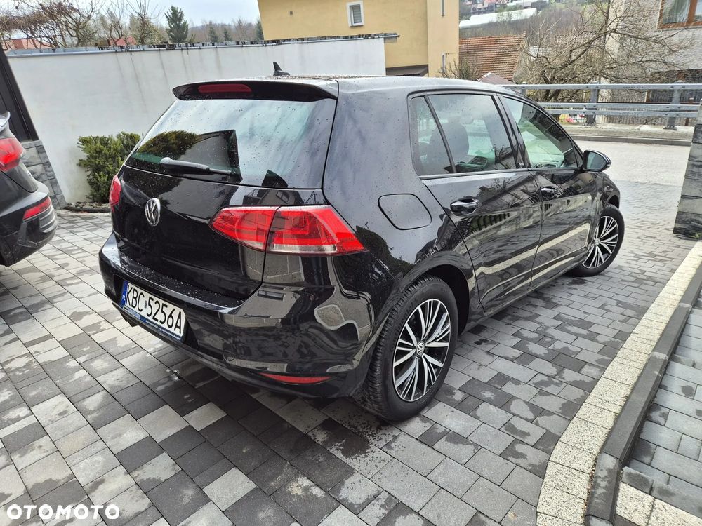 Volkswagen Golf - 4