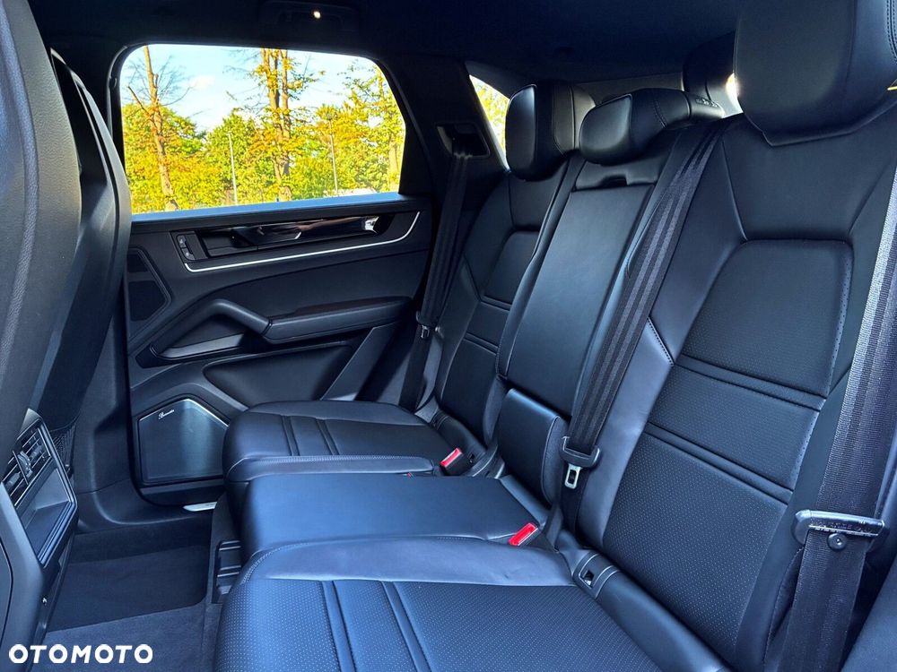 Porsche Cayenne - 38