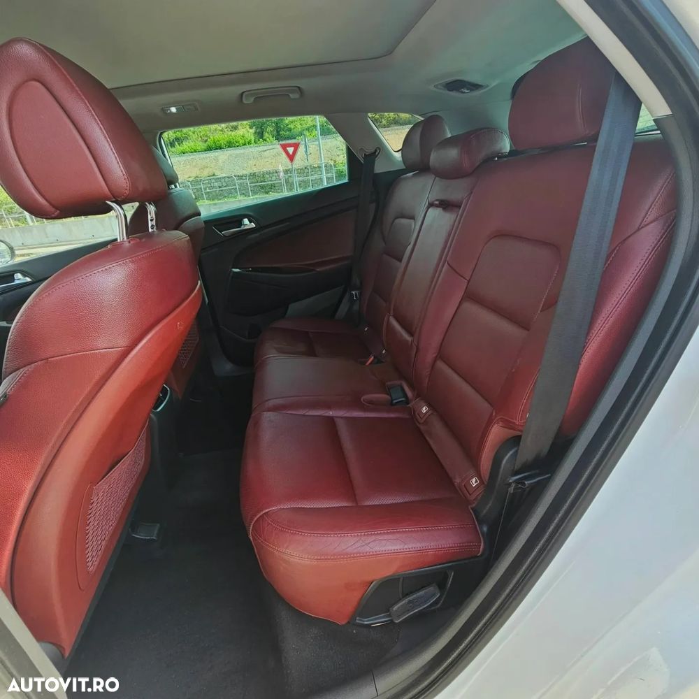 Hyundai Tucson 2.0 CRDI 4WD Automatik Premium - 10